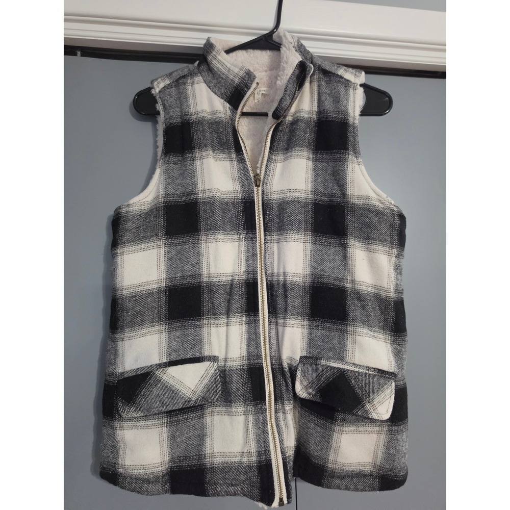 Maurices Plaid Vest Women Small Black White NWOT Sherpa Lined Buffalo Check Zip
